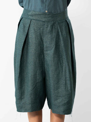 Pleated Bermudas